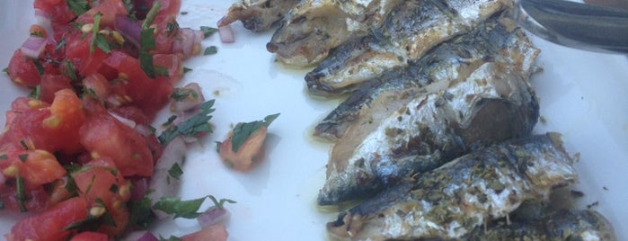 Το Μπαρμπουνάκι is one of Athens Best: Seafood.