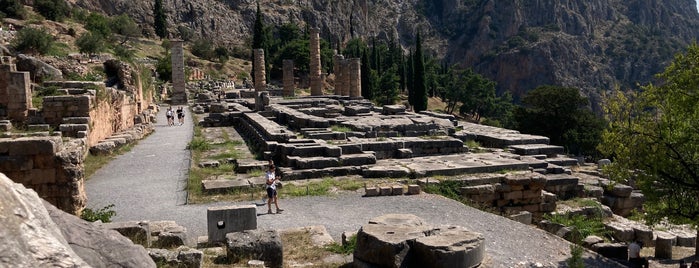 Temple of Apollo is one of Locais curtidos por Carlos.