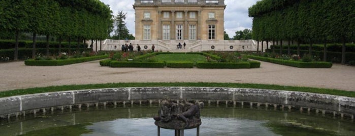 Petit Trianon is one of Carlos’s Liked Places.