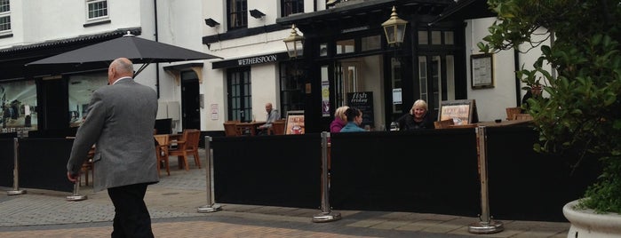 The Bear (Wetherspoon) is one of Cask Marque pubs.