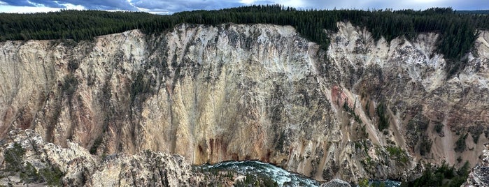 Lookout Point is one of Yellowstone.