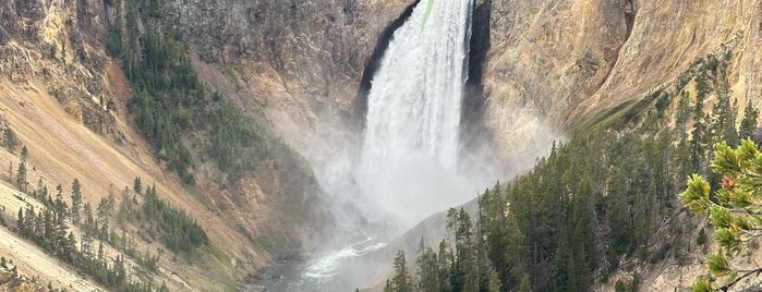 Grand View is one of Yellowstone Vacation.