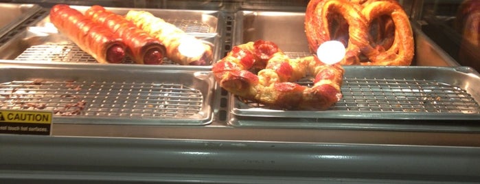 Auntie Anne's Pretzels is one of Food.