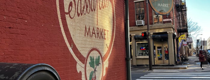 Sassafras Market is one of Places To Eat Near The Actors Center.