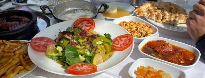Sarnıç / Kırmızı Değirmen Restaurant is one of Posti che sono piaciuti a Koroglu.