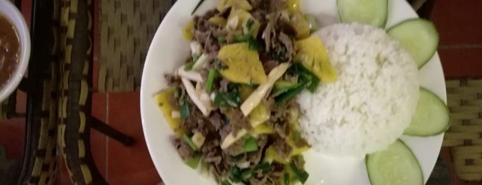 Thùy Linh Restaurant is one of Posti che sono piaciuti a Pawel.