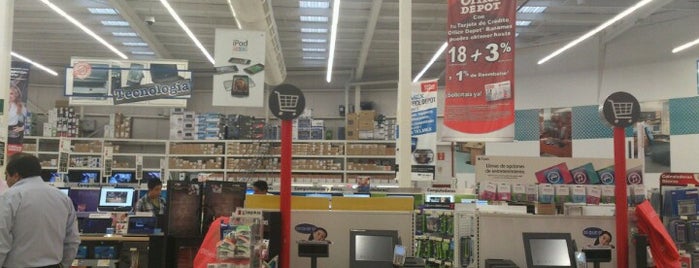 Office Depot is one of Davidさんのお気に入りスポット.