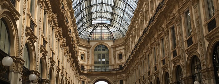 Galleria Vittorio Emanuele II is one of Rossoneri.