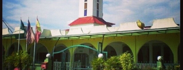 Masjid Kg Kuantan is one of Baitullah : Masjid & Surau.