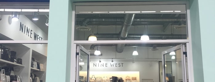 Nine West is one of สถานที่ที่ Enrique ถูกใจ.