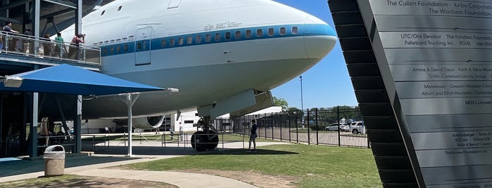 Independence Plaza is one of Houston Space Center.