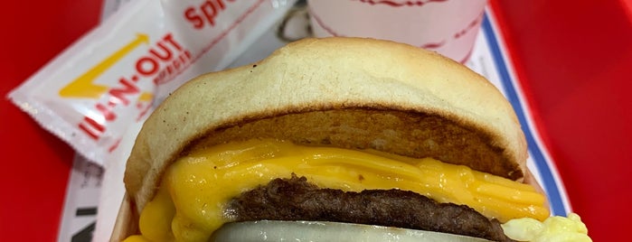 In-N-Out Burger is one of Aptravelerさんのお気に入りスポット.