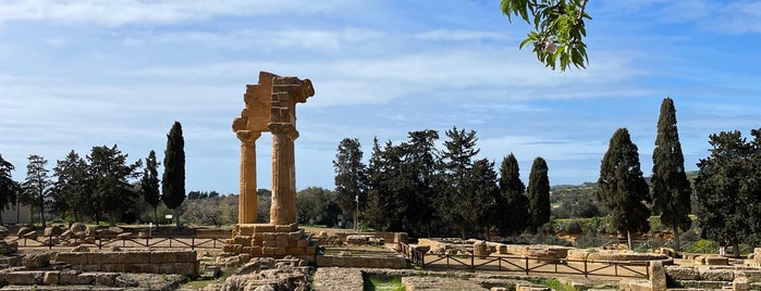 Santuario delle Divinita Ctonie is one of Italy 2014.