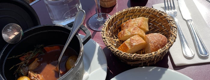 Café Montparnasse is one of ☕ Pour le Goûter.