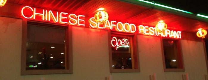888 Chinese Restaurant is one of Tempat yang Disukai Aptraveler.