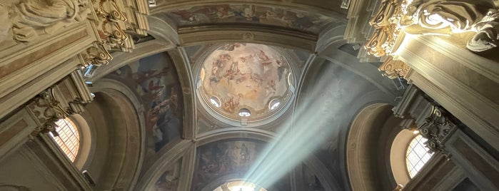 Chiesa di Sant'Andrea Brunate is one of Vika 님이 좋아한 장소.
