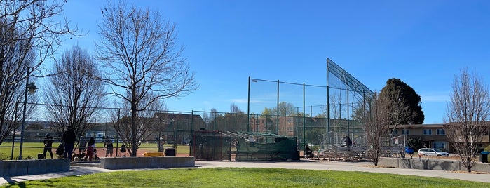 Lakeshore Park is one of Parks & Playgrounds (Peninsula & beyond).