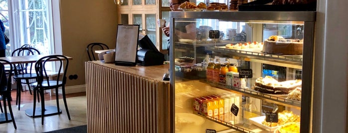 Peroba Café is one of Kaupungit: Helsinki ja lähialueet.