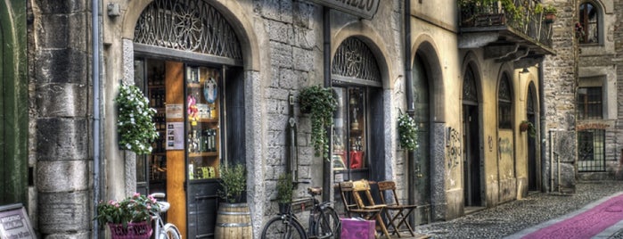 Osteria Del Gallo is one of Lago di Como.