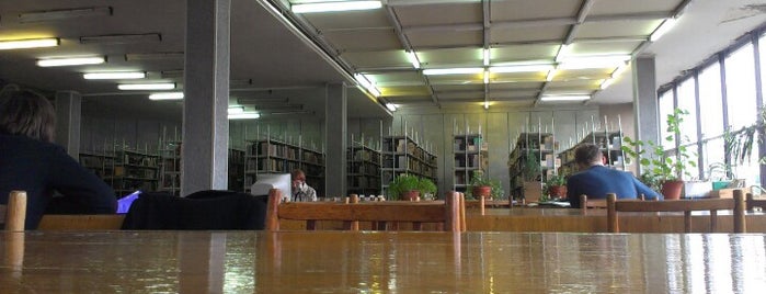 Студентська бібліотека НУ«ЛП» is one of Lugares favoritos de Yunia.