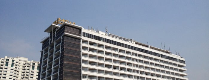 Midas Hotel & Casino is one of Deanna'nın Beğendiği Mekanlar.