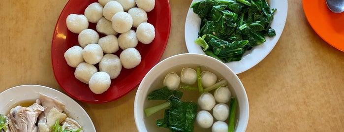 Ee Ji Ban Chicken Rice Ball is one of Melaka.