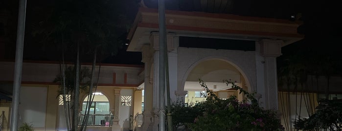 Masjid Solahuddin Al Ayubbi is one of Masjid & Surau.