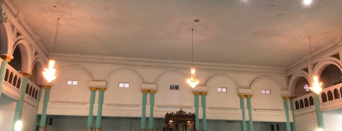 Masjid Sultan Ismail is one of Masjid & Surau #5.