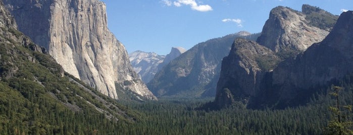 Yosemite National Park is one of the most beautiful things.