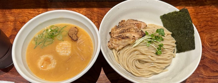鶏そば 一瑳 is one of 食.
