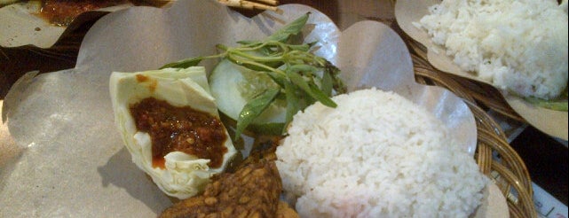 Ayam Penyet Ria is one of Must-visit Food in Manado.