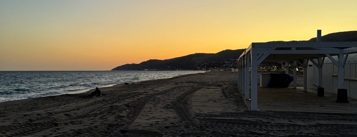 Platja de Castelldefels is one of Испания.