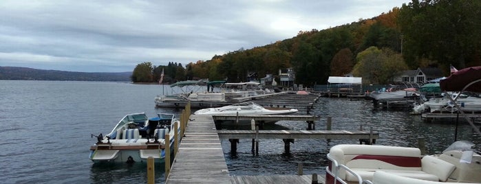 Lakeside Restaurant is one of Tempat yang Disukai Kevin.