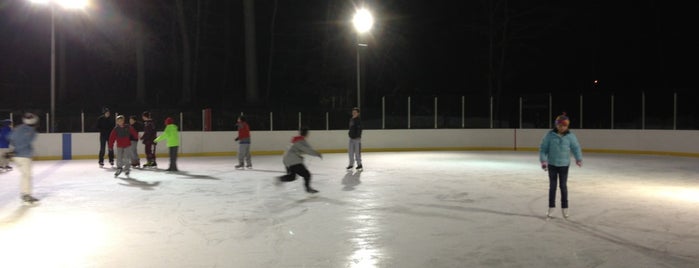 Beacon Hill Club Ice Skating Rink is one of Outdoor fun in Summit, Millburn, Short Hill.