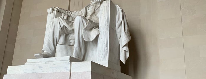 Lincoln Memorial is one of Paige’s Liked Places.