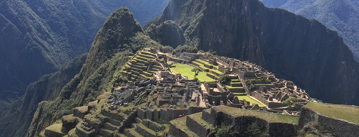 Machu Picchu is one of Tempat yang Disukai Paige.