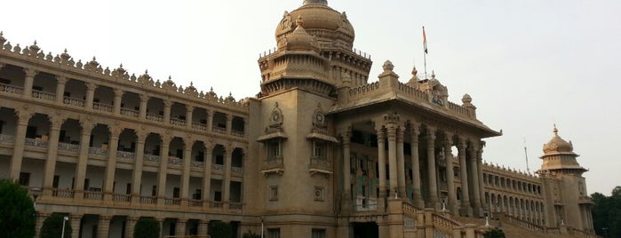 Vidhana Soudha is one of India to-do list.
