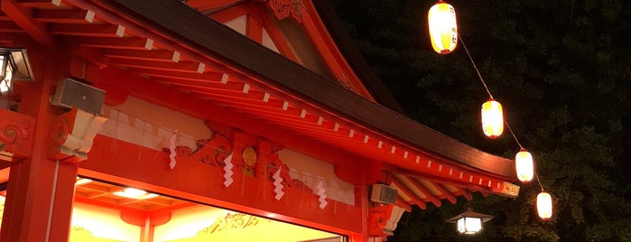 Hanazono Shrine is one of สถานที่ที่ Maira ถูกใจ.