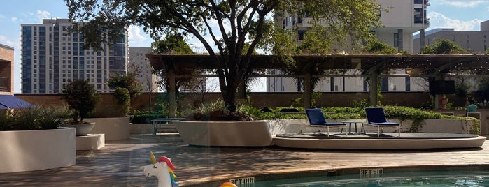 Four Seasons Hotel Houston is one of Tempat yang Disimpan ᴡ.
