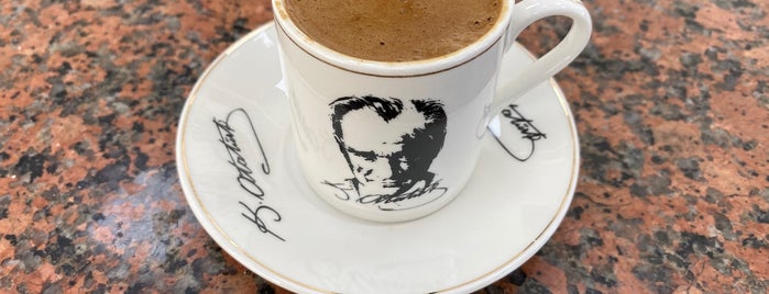 Güney Cafe is one of Berkan’s Liked Places.