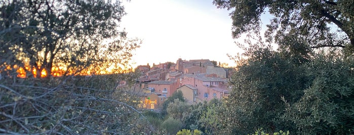 Roussillon is one of France checked.