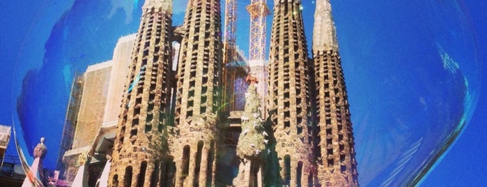 Basílica de la Sagrada Família is one of Barcelona.