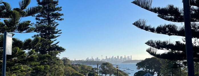 Sydney Harbour National Park is one of Australia.