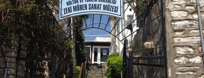 Zeki Müren Sanat Müzesi is one of Lieux qui ont plu à Serkan.