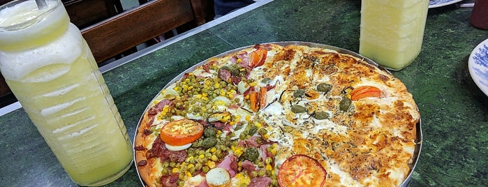 Pizzaria Bom De Boca is one of meus locais.