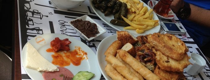 Veranda Cafe is one of Balıkesir'deki Kaliteli Mekanlar.