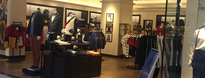 Tommy Hilfiger is one of 衣料品・宝飾品店 Ver.17.