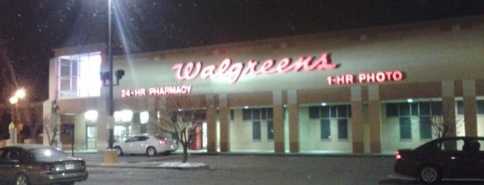 Walgreens is one of Tempat yang Disukai Shyloh.