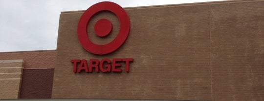 Target is one of Locais curtidos por Dale.