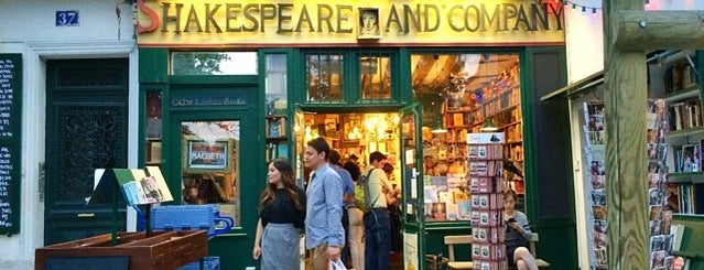 Shakespeare & Company is one of Essential NYU: Paris.